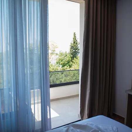 White Hill Radhime Hotel 3*
