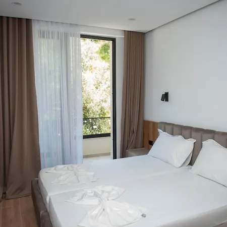 White Hill Radhime Hotel Vlorë