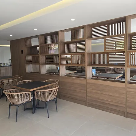 Hotel White Hill Radhime