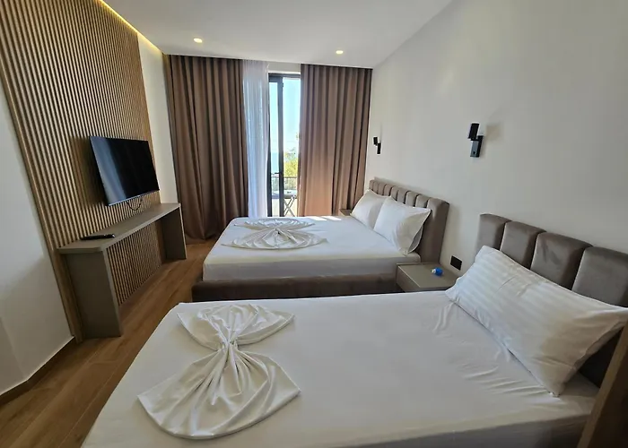 White Hill Radhime 3* Vlorë
