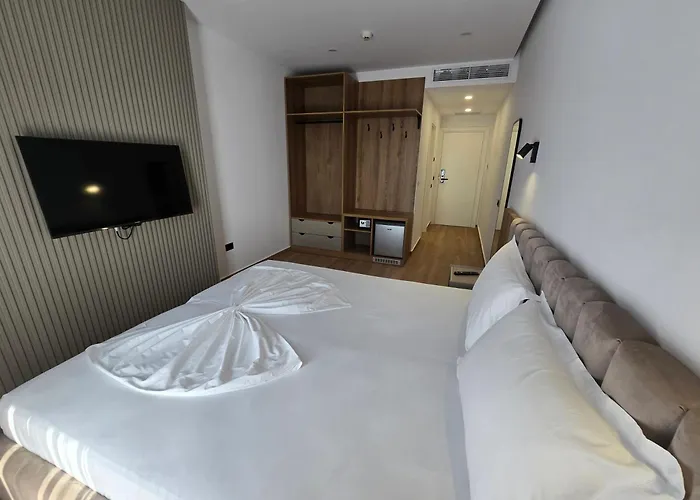 Hotel White Hill Radhime Vlorë