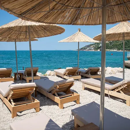 White Hill Radhime Отель