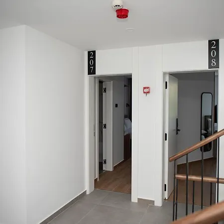 White Hill Radhime 3*