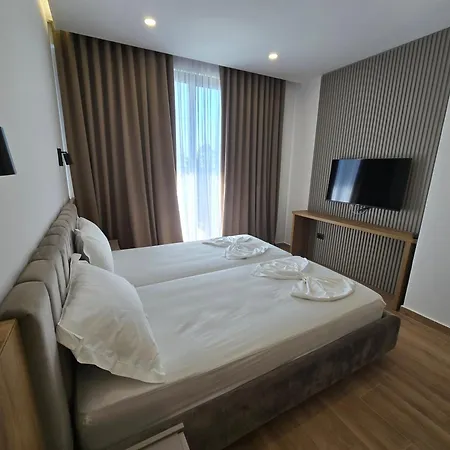 Hotel White Hill By Fllad E Vale 4*