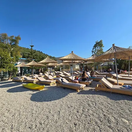 Отель White Hill Radhime