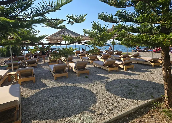 White Hill Radhime 3* Vlorë